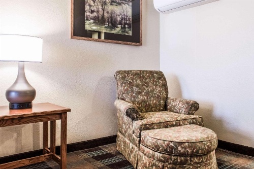 Comfort Inn & Suites Sheridan image 7